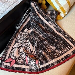 Chanel Black and Pink Patterned Scarf
